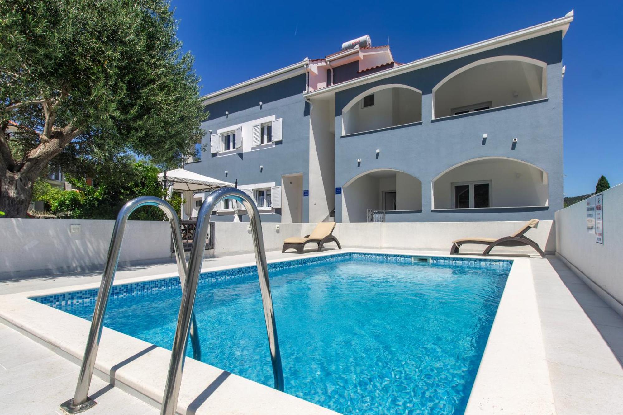 Villa Dalmatian Child With Swimming Pool, Close To The Beach Vinisce ภายนอก รูปภาพ