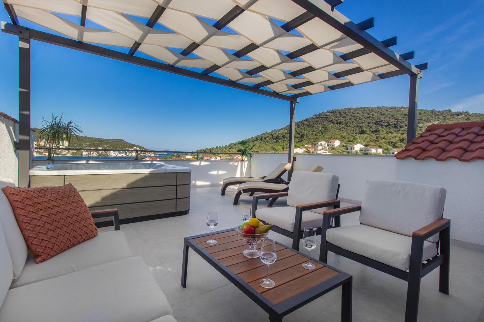 Villa Dalmatian Child With Swimming Pool, Close To The Beach Vinisce ภายนอก รูปภาพ